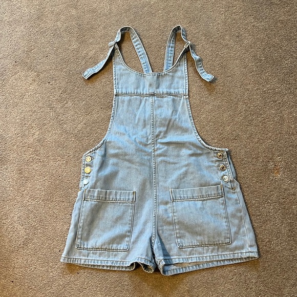 Forever 21 Jean Short Overall - Picture 1 of 6